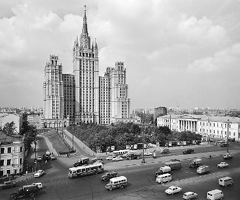 Кудринская площадь (она же площадь Восстания)