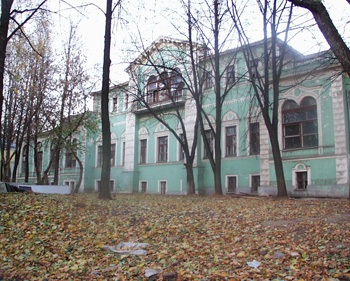 Большой Трехсвятительский переулок, д. 1. Кокоревская галерея